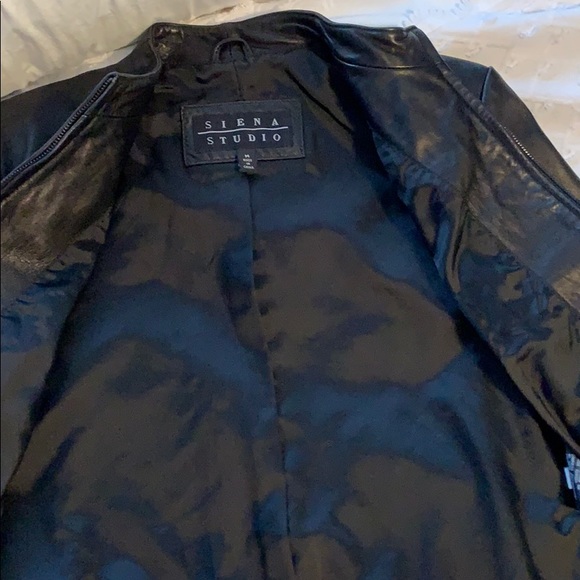 Black leather jacket, size M - Picture 5 of 6